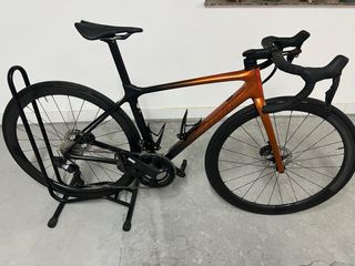 Giant TCR Advanced Pro 0 Disc ultegra Di2 12v