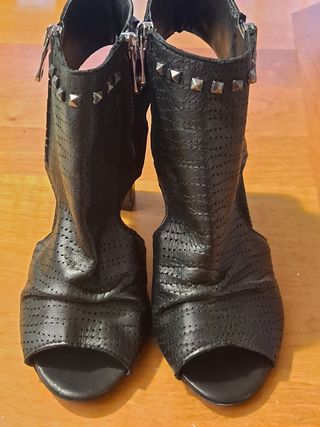 Scarpe estive con tacco