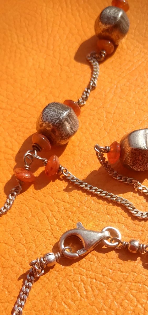 Collana in argento 925  con perline di ambra