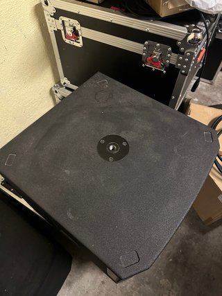 2 Electrovoice EKX 15 SP subwoofer activo
