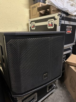 2 Electrovoice EKX 15 SP subwoofer activo