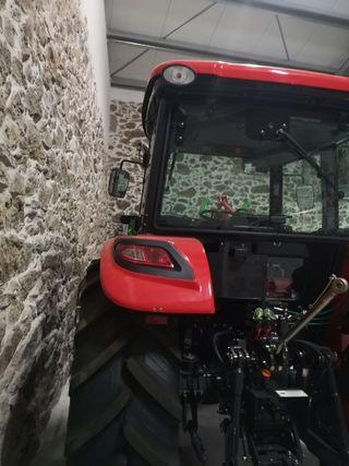 Traztor branson 80cv