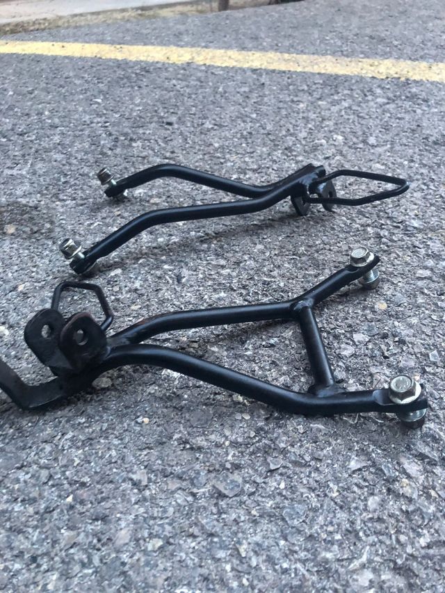 Soportes estriberas traseras