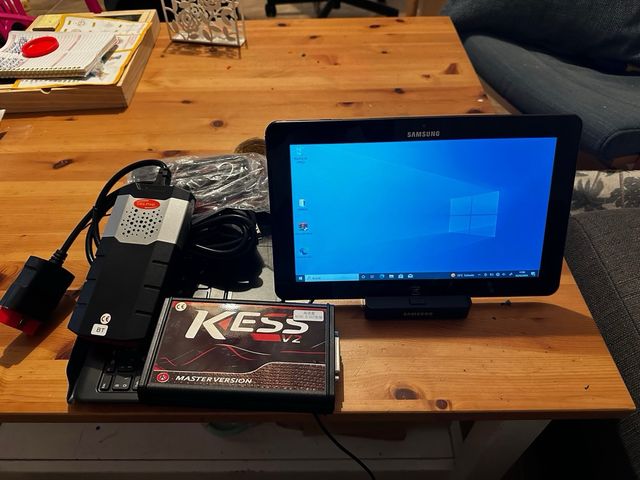 Equipo diagnosis y reprogramaciones