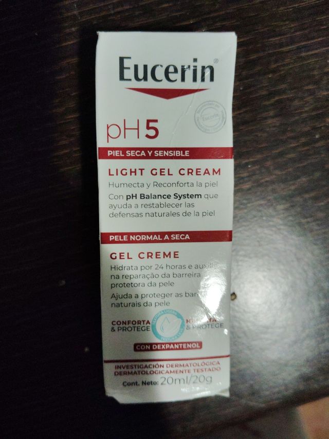 CREMA GEL PER PELLI SECCHE E SENSIBILI