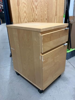 Cajonera IKEA con algunos arañazos