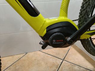 Bicicleta Eléctrica cannondale