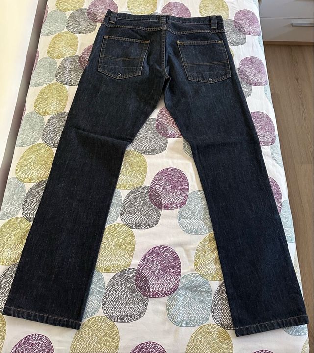 Pantalon tejano QuikSilver talla 44, sin estrenar