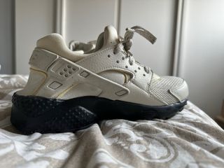 NIKE HUARACHE 36 EUR