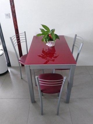 Conjunto de mesa y sillas de cocina