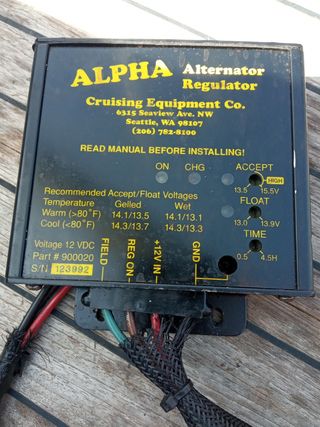 Regolatore di carica per alternatore alp