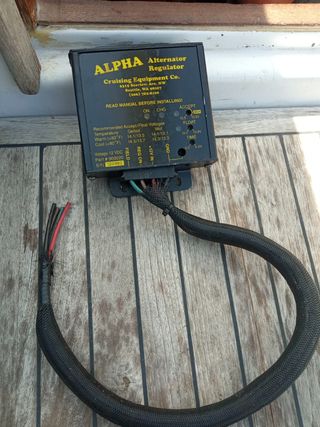 Regolatore di carica per alternatore alp