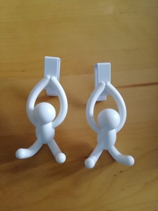 2 colgadores para puerta de armario