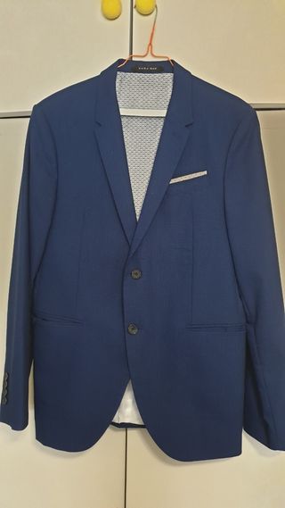 Traje Zara azul tinta