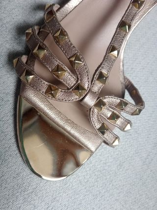 Sandalias tachuelas Lodi