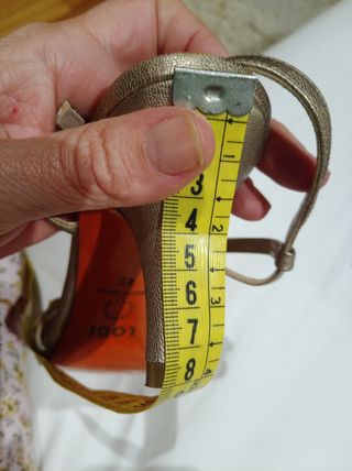 Sandalias tachuelas Lodi