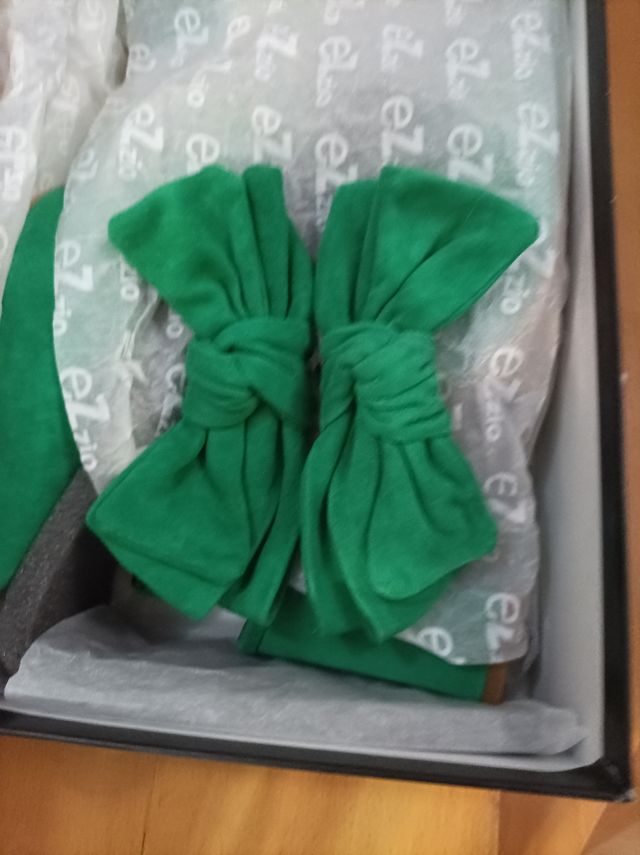 Zapatos Ezzio verdes de piel sin estrenar 🥰