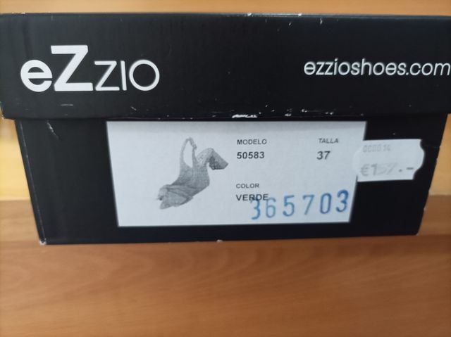 Zapatos Ezzio verdes de piel sin estrenar 🥰