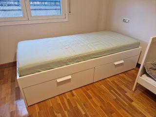 Cama brimnes Ikea sencilla con cajonera 90x 190 cm