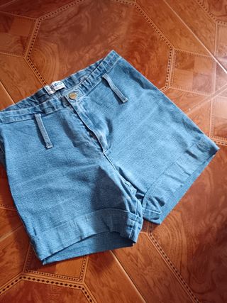 Pantalón corto