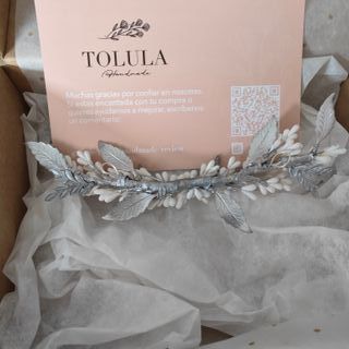 Tocado Porcelana Blanca con detalles de Hojas