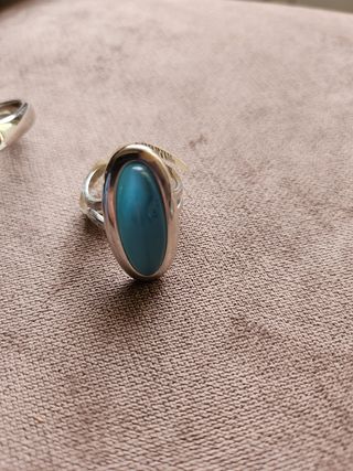 Colgante, brazalete y anillo ojo de gato