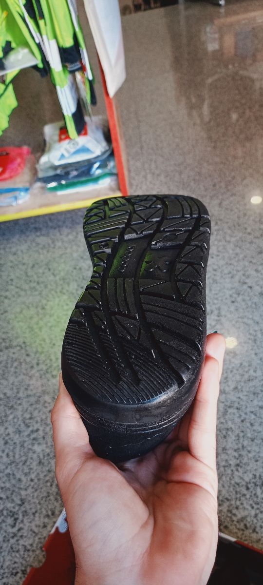 ZAPATO LIGERO DEPORTIVO SEGURIDAD S3 IMP TRABAJO