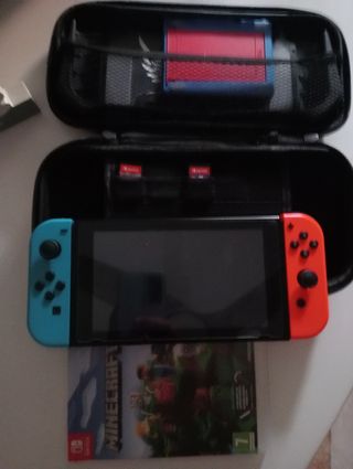 Nintendo switch  prácticamente nueva 