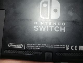 Nintendo switch  prácticamente nueva 