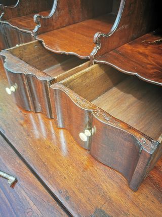 Buro. Escritorio. Comoda. Bureau