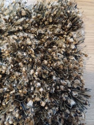 ALFOMBRA marron pelo largo