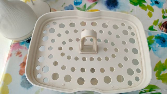 Esterilizador de biberones y chupetes Chicco