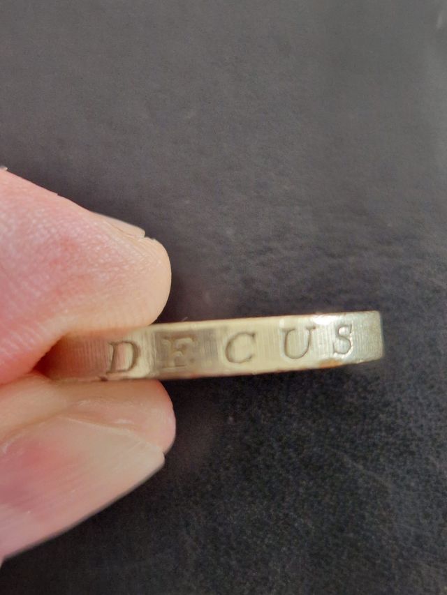 Moneda Libra Rara Elizabeth II Coleccionista