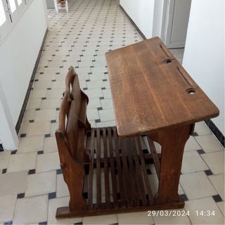 Pupitre ( escritorio) antigüo