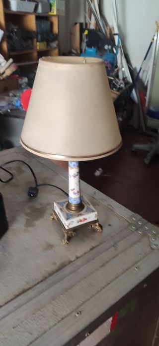 Lampara de mesilla
