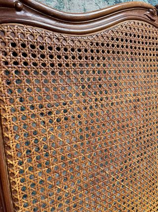 Cabacero de cama rejilla ( ratán )