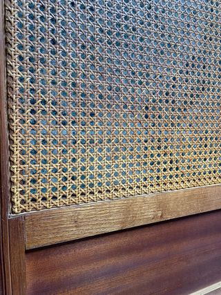 Cabacero de cama rejilla ( ratán )