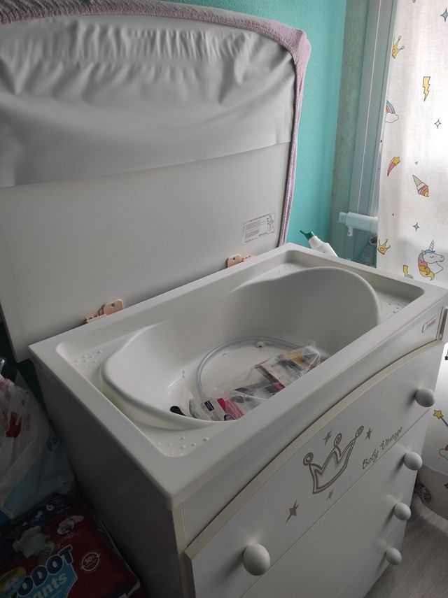Cambiador con bañera+regalo fundas cambiador