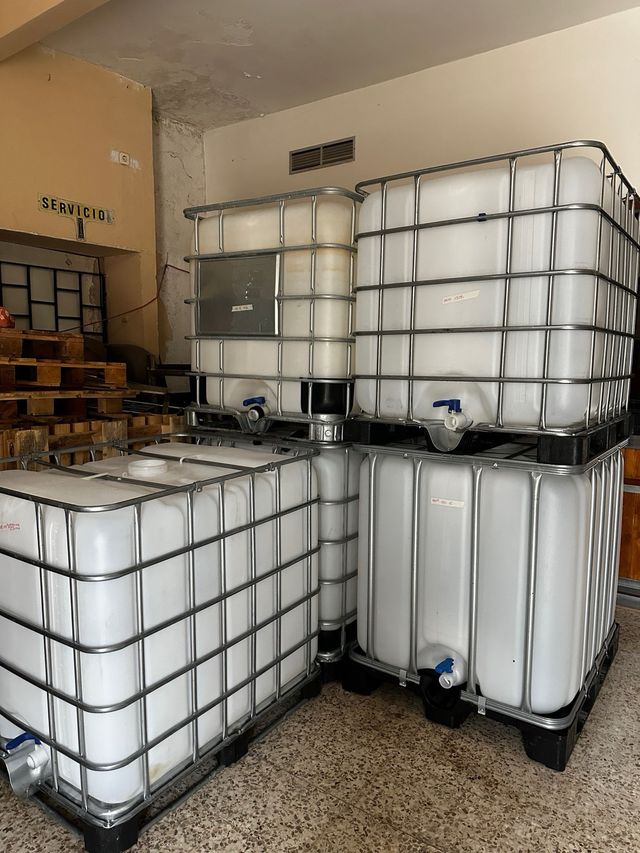 Depositos 1000 litros para riego huertos animales