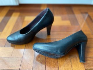 Tacones pitillos 37