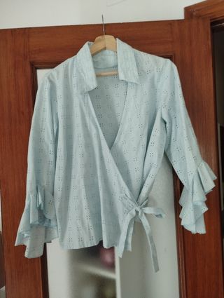 Blusa y falda de flamenca