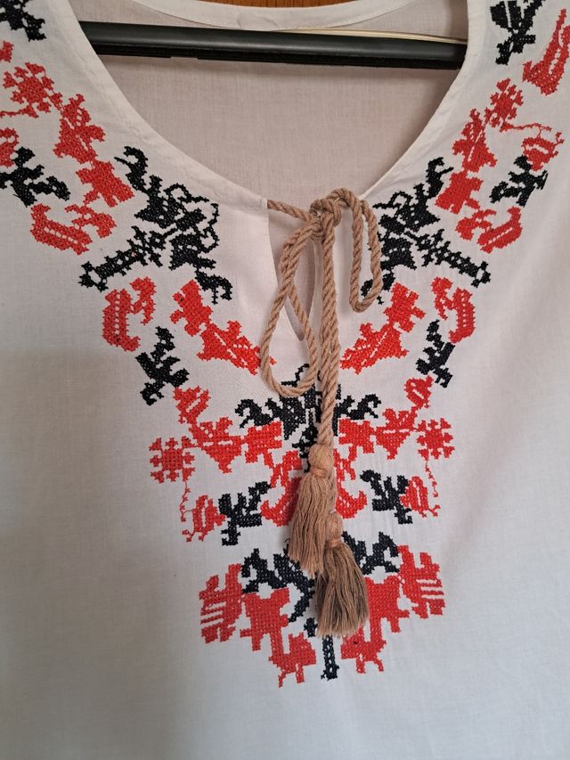 Blusa artigianale da donna