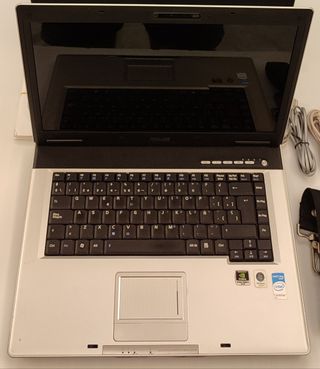 ORDENADOR PORTATIL ASUS Z53S 2Gb RAM 60Gb HDD