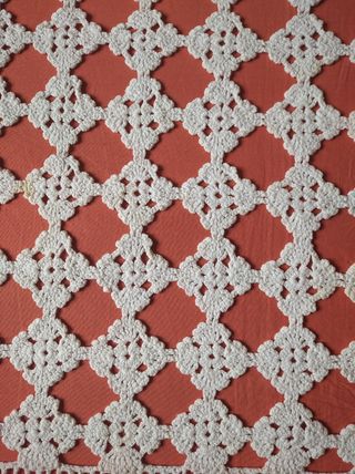 ANTIGUO TAPETE CUADRADO VINTAGE TEJIDO GANCHILLO