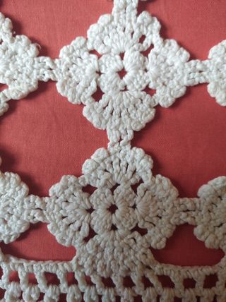 ANTIGUO TAPETE CUADRADO VINTAGE TEJIDO GANCHILLO