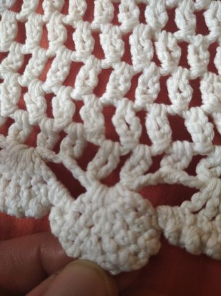 ANTIGUO TAPETE CUADRADO VINTAGE TEJIDO GANCHILLO