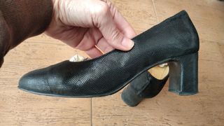 Zapatos de tacón, de piel, ancho especial.