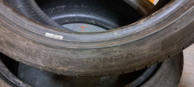 Neumaticos 235/40 R19 96v Hankook