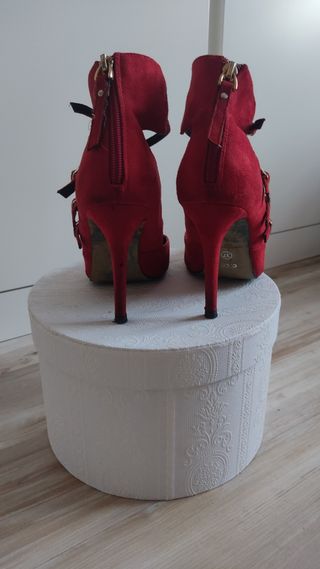 Zapatos piel N°37 de EXÉ