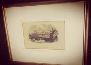 Windsor Castle con cornice di legno dorata